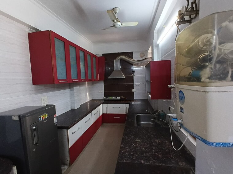 Kitchen, sector 45 3 Bedroom 250 Sq.Yd. Builder Floor In Sector 45 Gurgaon 9481424