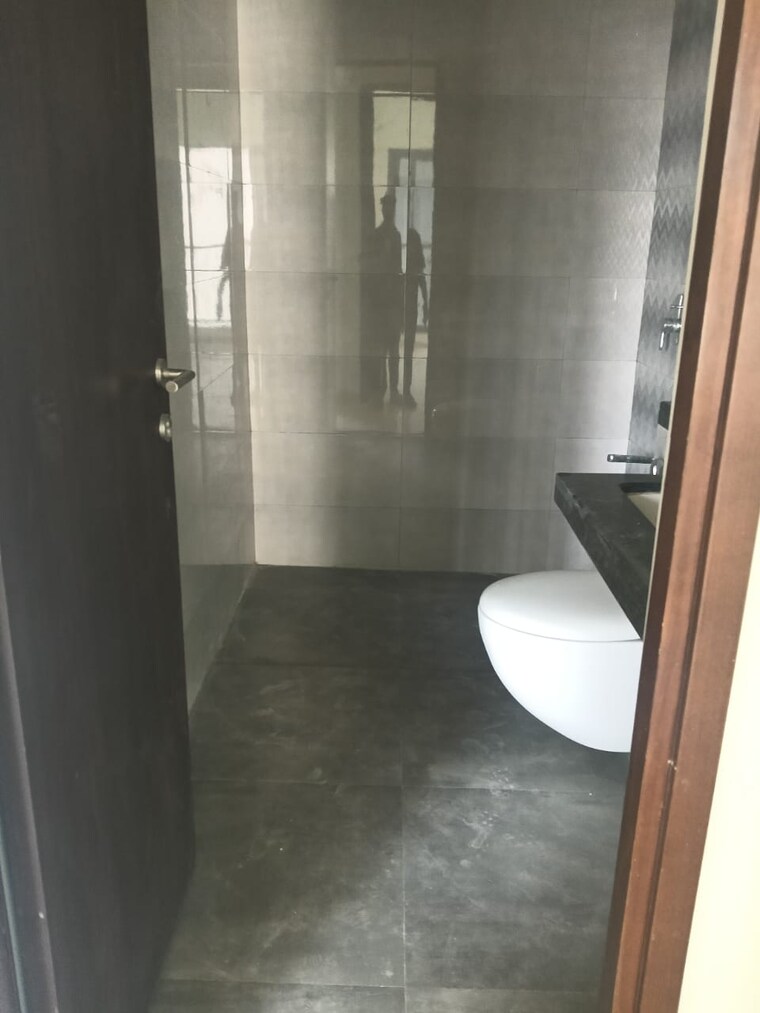 Bathroom, chandak-34-park-estate 1 Bedroom 391 Sq.Ft. Apartment In Goregaon West Mumbai 9481104