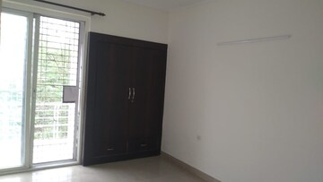 Room in 3 BHK Apartment at Orchid Island, Sector 51 – for Rent