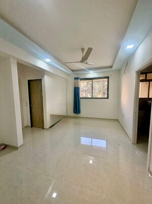Room in 1 BHK Apartment at Hiranandani Estate Villa Carino, Thane West – for Rent
