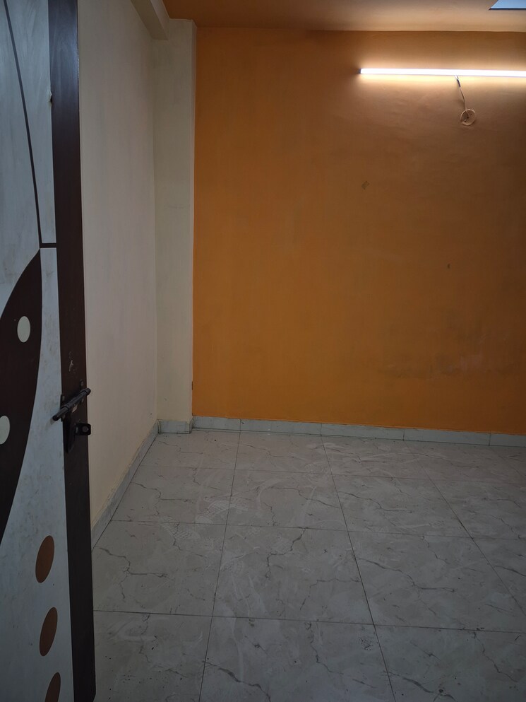 Room, mayur vihar 1.5 Bedroom 400 Sq.Ft. Builder Floor In Mayur Vihar Delhi 9481554