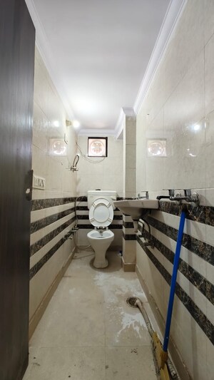 Bathroom in 1 RK Builder Floor at Govindpuri – for Rent