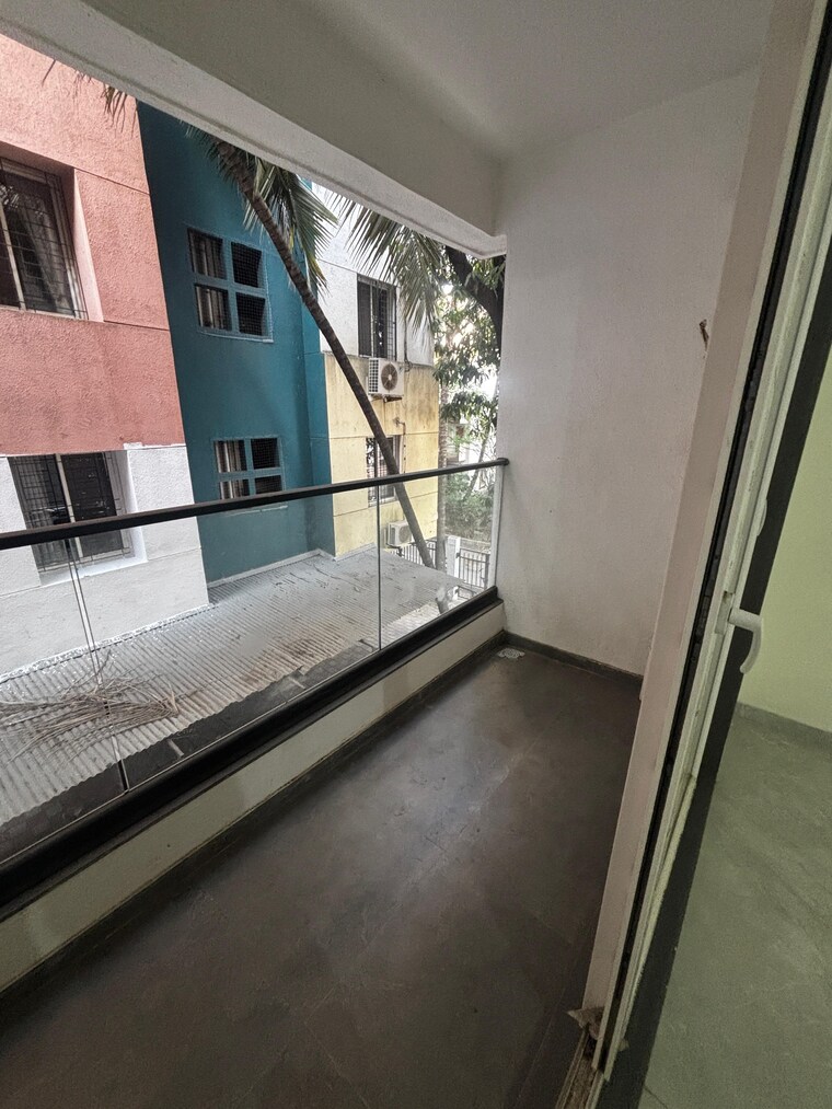 Balcony, sahara-trimurti-apartment 2 Bedroom 703 Sq.Ft. Apartment In Erandwane Pune 9481695