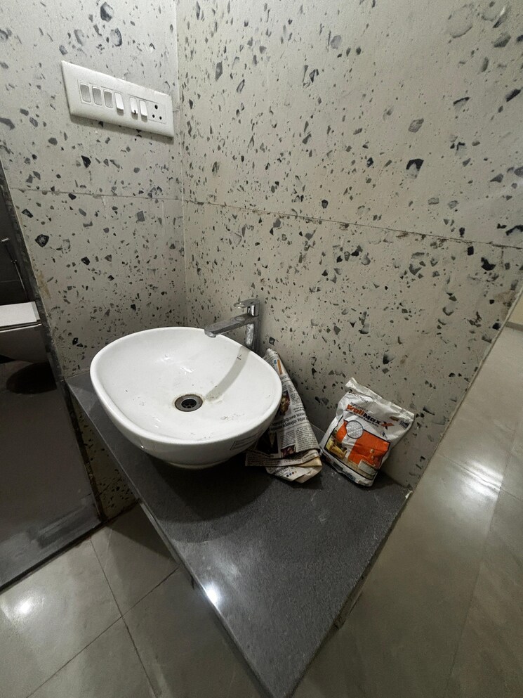 Bathroom, sahara-trimurti-apartment 2 Bedroom 703 Sq.Ft. Apartment In Erandwane Pune 9481695