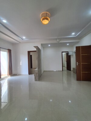 3 BHK Apartment For Rent in Madhapur