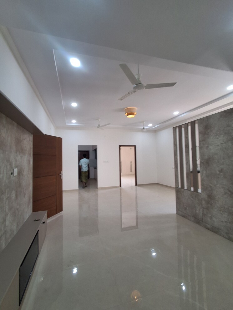 Living Room, madhapur 3 Bedroom 1600 Sq.Ft. Apartment In Madhapur Hyderabad 9481816