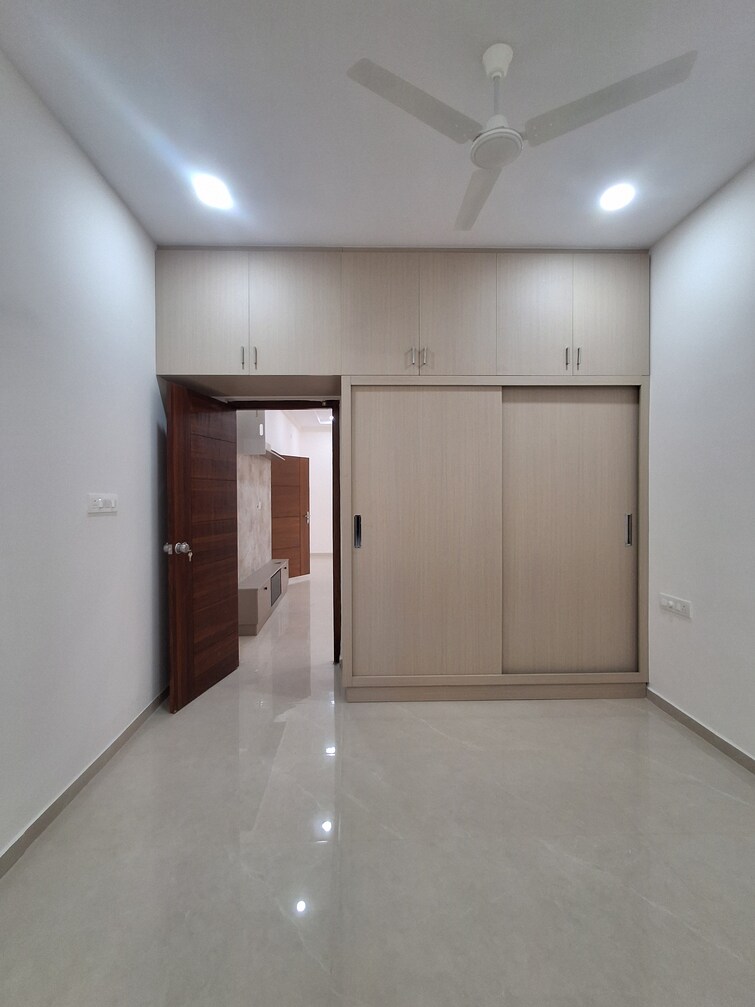 Bedroom, madhapur 3 Bedroom 1600 Sq.Ft. Apartment In Madhapur Hyderabad 9481816