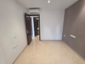 Room in 2 BHK Apartment at Chandak 34 Park Estate, Goregaon West – for Rent