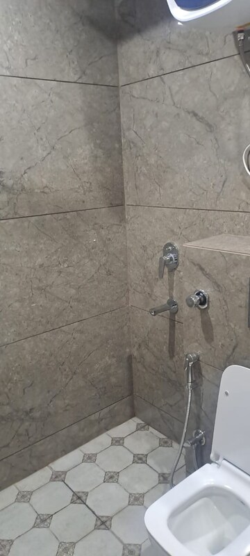 Bathroom in Studio Builder Floor at Sector 42 – for Rent