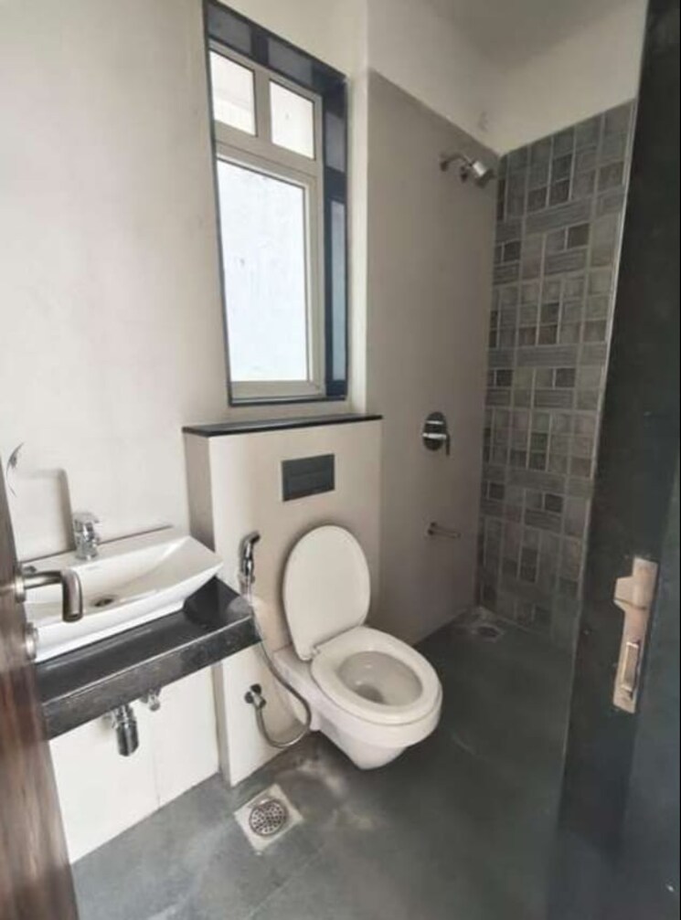 Bathroom, sheth-zuri 2 Bedroom 517 Sq.Ft. Apartment In Laxmi Nagar Thane 9481919