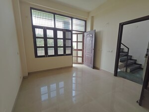 Room in 3 BHK Builder Floor at Aditya World City, Shahpur Bamheta – for Sale