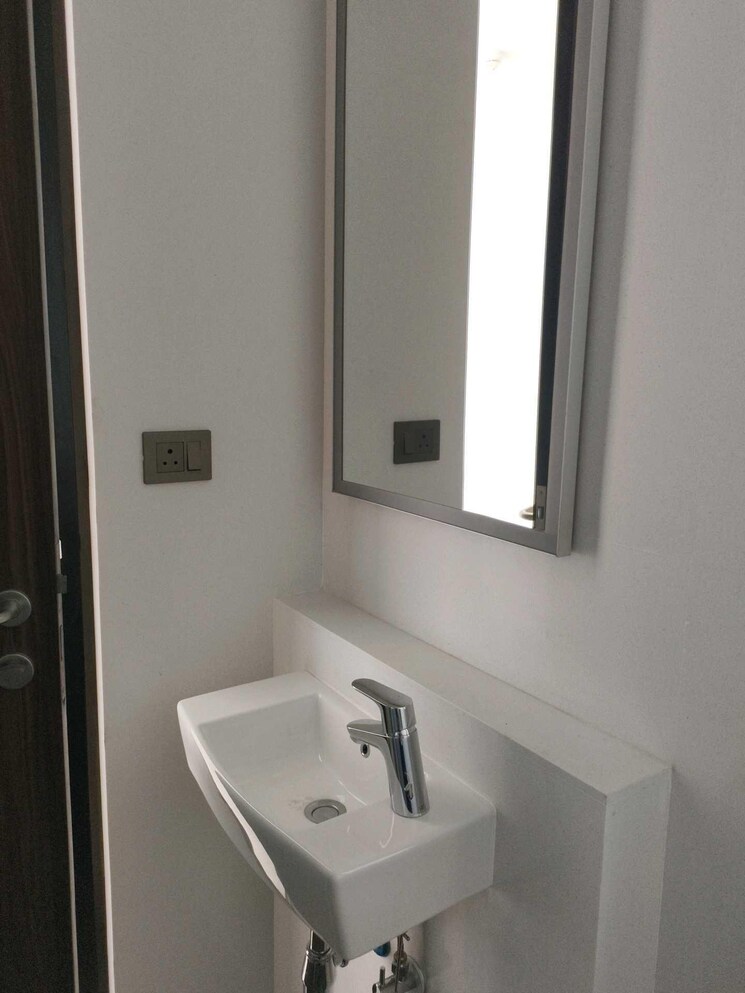 Bathroom, enpar-lotus-101-worli-residences 3 Bedroom 1710 Sq.Ft. Apartment In Lower Parel Mumbai 9481962