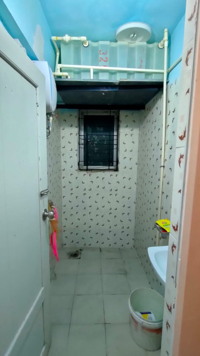 Bathroom, royal-palms 1 Bedroom 560 Sq.Ft. Apartment In Goregaon East Mumbai 9482039