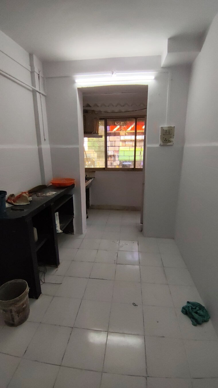 Kitchen, maheshwari-niketan-apartment Commercial Office Space 1100 Sq.Ft. In Uthalsar Thane 9482074