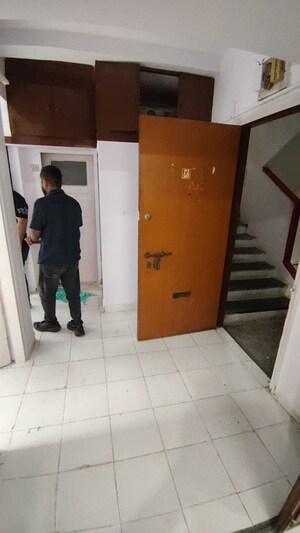 Furnished Amenities in  Office Space at Maheshwari Niketan Apartment, Uthalsar – for Rent