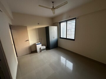 Room in 2 BHK Apartment at Near Vaishno Devi Circle On Sg Highway – for Sale