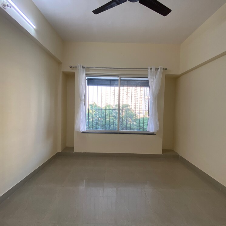 Master Bedroom, aishwaryam-greens-co-operative-housing-society 3 Bedroom 1436 Sq.Ft. Apartment In Jagtap Dairy Pune 9482185