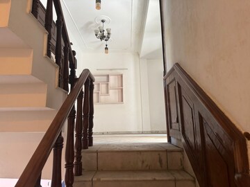 Staircase in 5 BHK Independent House at RWA Apartments Sector 47, Sector 47 – for Rent