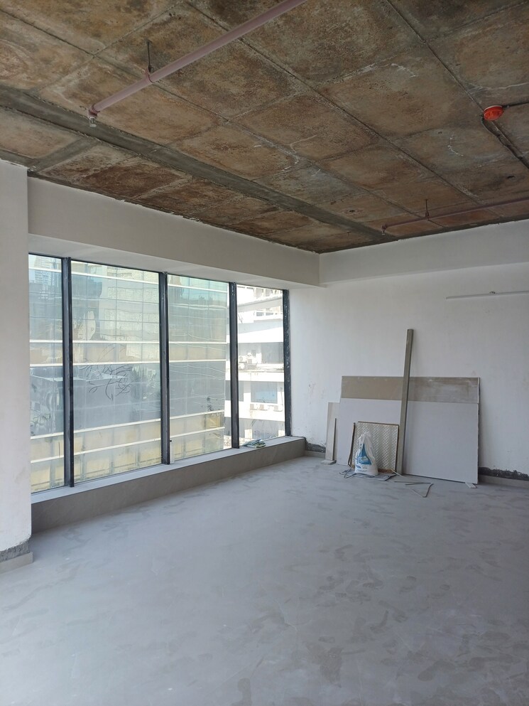 Balcony, maxcap-centre Commercial Office Space 432 Sq.Ft. In Andheri West Mumbai 9482067