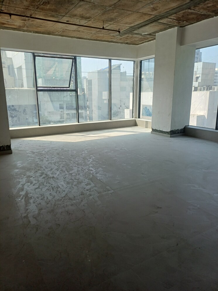 Balcony, maxcap-centre Commercial Office Space 432 Sq.Ft. In Andheri West Mumbai 9482067