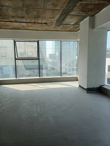 Furnished Amenities in  Office Space at Maxcap Centre, Andheri West – for Rent