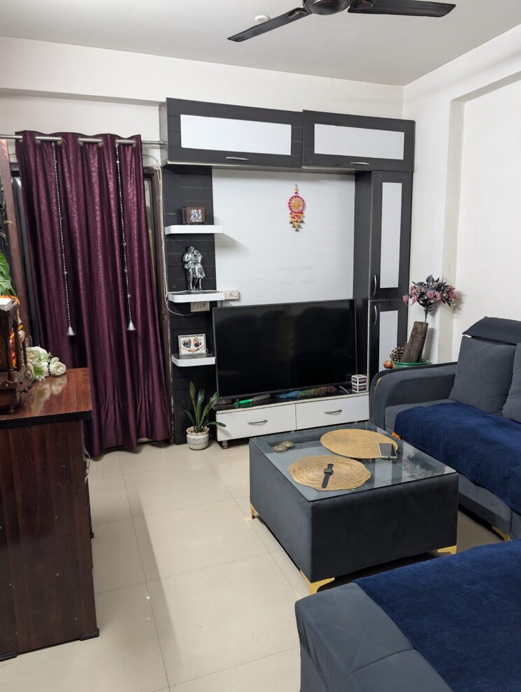 Team Area, aditya-urban-homes 2 Bedroom 840 Sq.Ft. Apartment In Shahpur Bamheta Ghaziabad 9482077