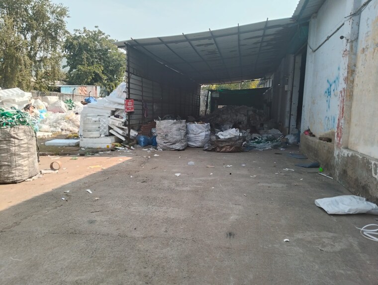  Parking, shahjahanpur Commercial Industrial Plot 1464 Sq.Mt. In Shahjahanpur Neemrana 9482068