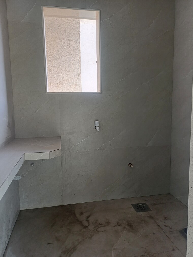 Bathroom, maxcap-centre Commercial Office Space 360 Sq.Ft. In Andheri West Mumbai 9482107