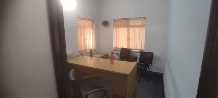 Team Area, park street Commercial Office Space 1200 Sq.Ft. In Park Street Kolkata 9482088
