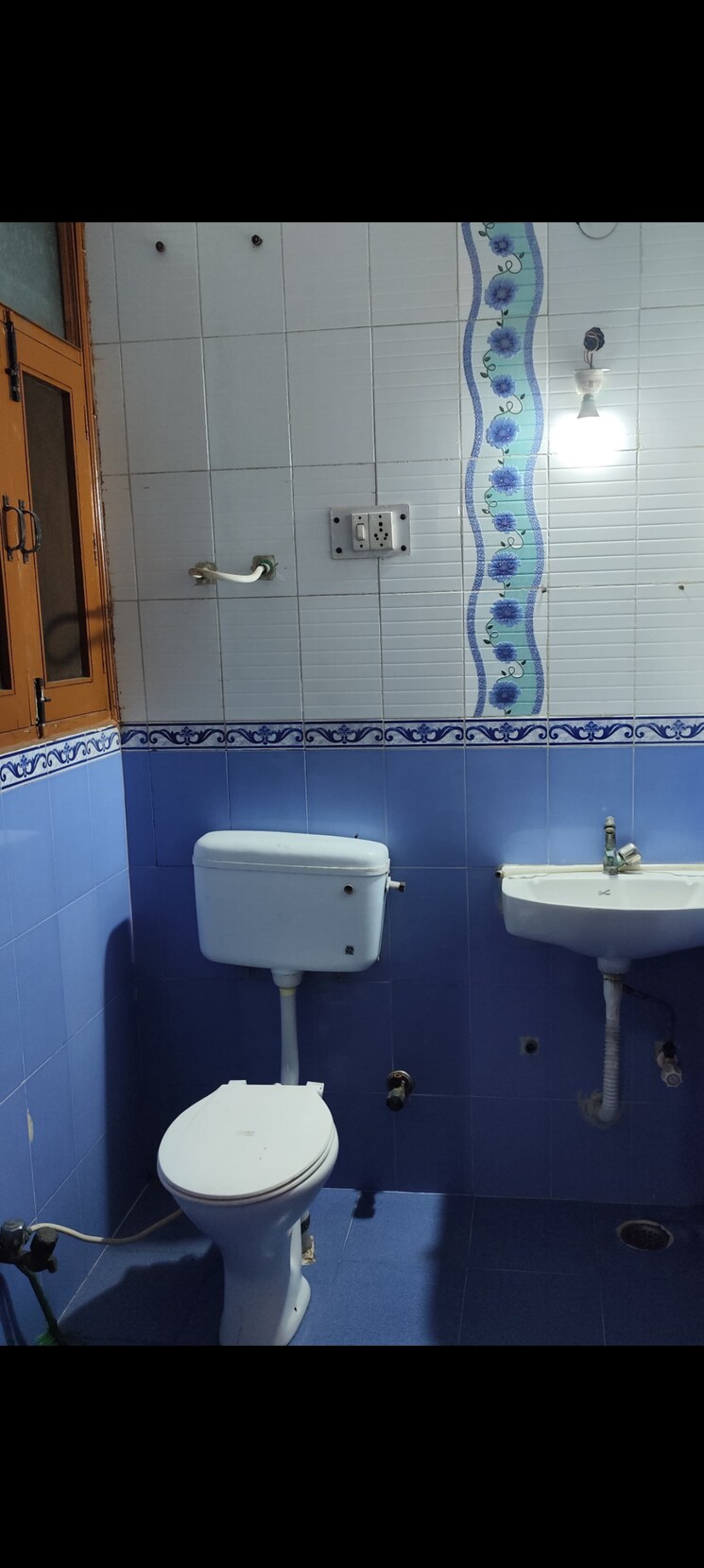 Team Area, rwa-apartments 3 Bedroom 450 Sq.Mt. Independent House In Sector 31 Noida 9482136