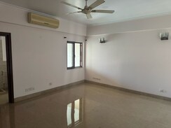 4 BHK + Servant Room Apartment For Sale in Jaypee Kalypso Court