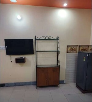 Room in 1 BHK Builder Floor at Kapoorthala – for Rent