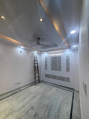 Bedroom in 2 BHK Builder Floor at Govindpuri – for Rent