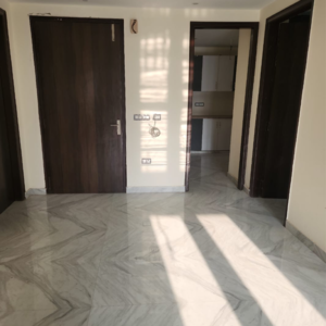 Room in 6+ BHK Independent House at Sector 17 – for Sale
