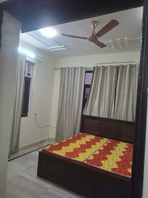 2 BHK Independent House For Rent in Unitech Cyber Park, Sector 39