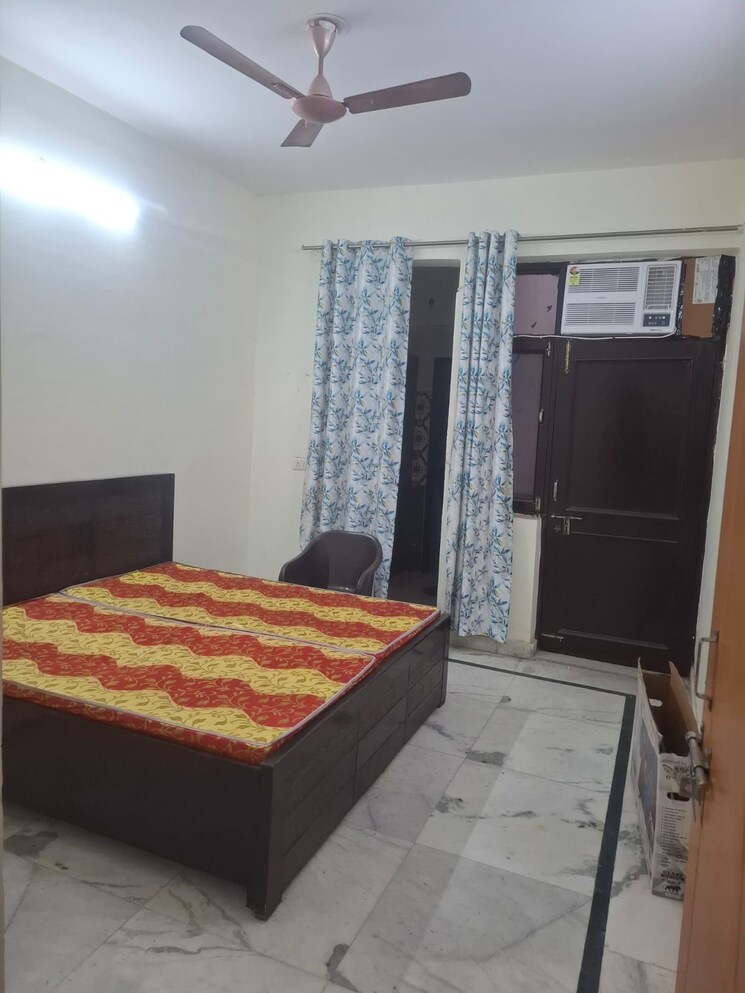 Bedroom, unitech-cyber-park 2 Bedroom 200 Sq.Yd. Independent House In Sector 39 Gurgaon 9482833