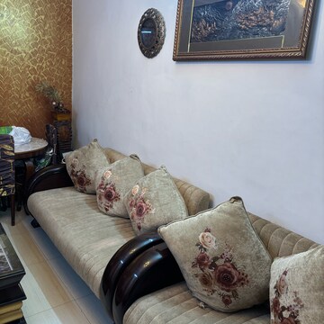 Living Room in 2 BHK Apartment at Vikas Puri – for Sale