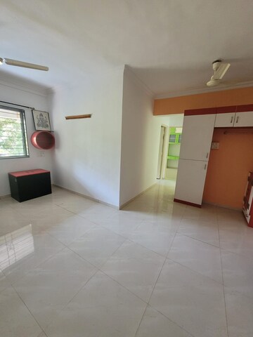 Room in 2 BHK Apartment at Sun Empire, Sinhagad – for Rent