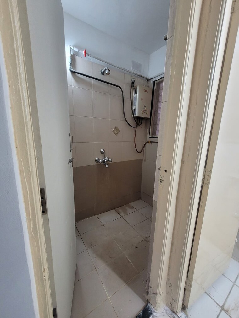 Bathroom, sun-empire 2 Bedroom 1000 Sq.Ft. Apartment In Sinhagad Pune 9482299