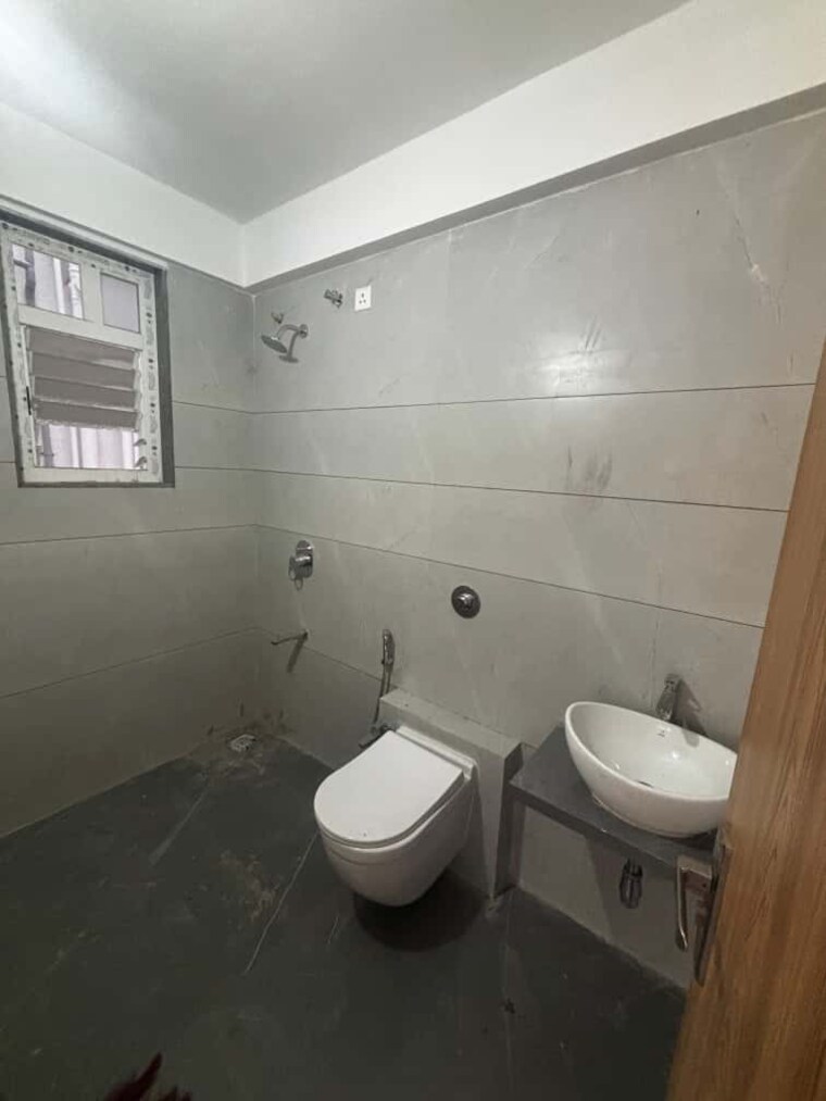 Attached Bathroom, amar-chs-erandwane 2 Bedroom 12000 Sq.Ft. Apartment In Erandwane Pune 9482312