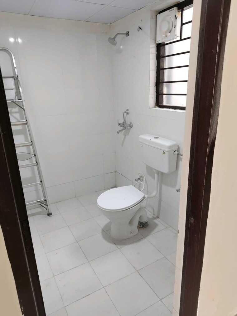 Bathroom, amolik-sankalp 1 Bedroom 424 Sq.Ft. Apartment In Sector 85 Faridabad 9482306