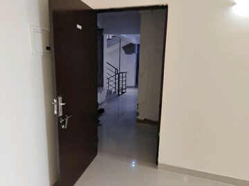 Room in 1 BHK Apartment at Amolik Sankalp, Sector 85 – for Rent