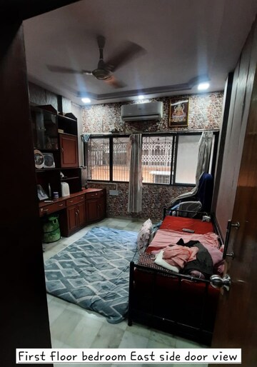 Bedroom in 1 BHK Apartment at Jyoti Complex, Goregaon East – for Rent