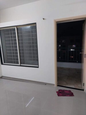 Room in 3 BHK Apartment at Orvi D Building, Balewadi – for Rent