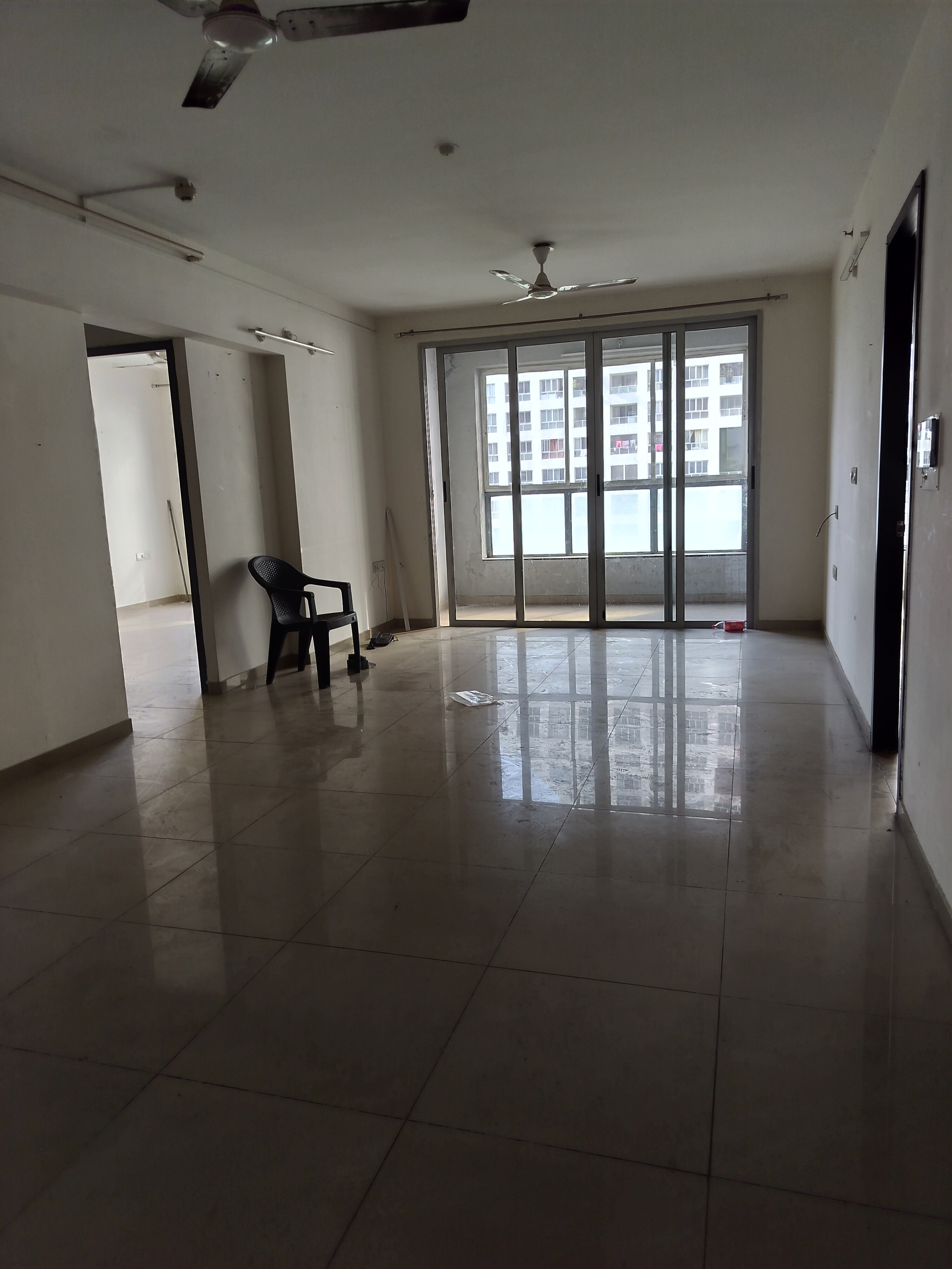 2 BHK Apartment For Rent in Amanora Future Towers