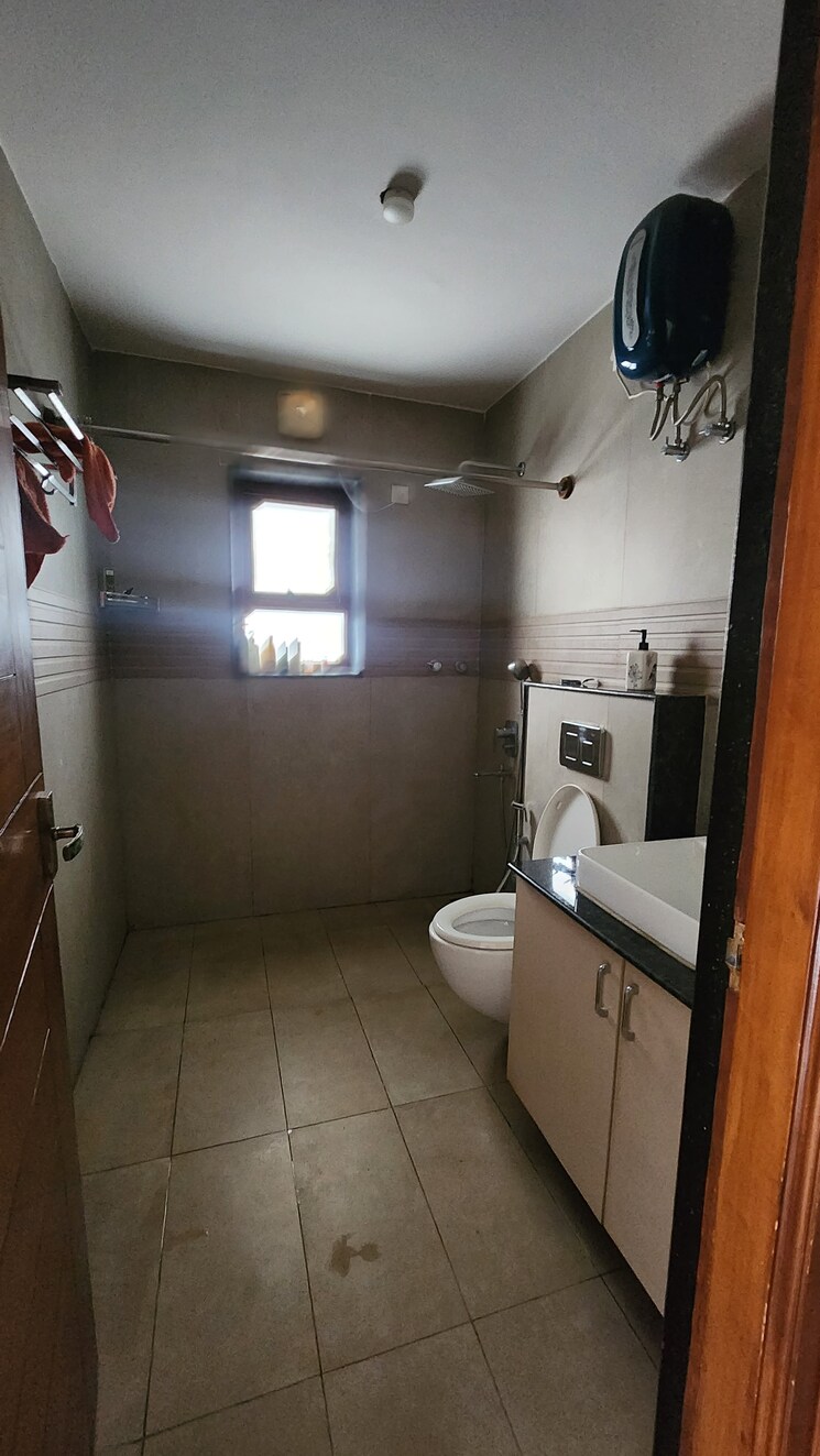 Bathroom, indiranagar 3 Bedroom 2500 Sq.Ft. Apartment In Indiranagar Bangalore 9482375