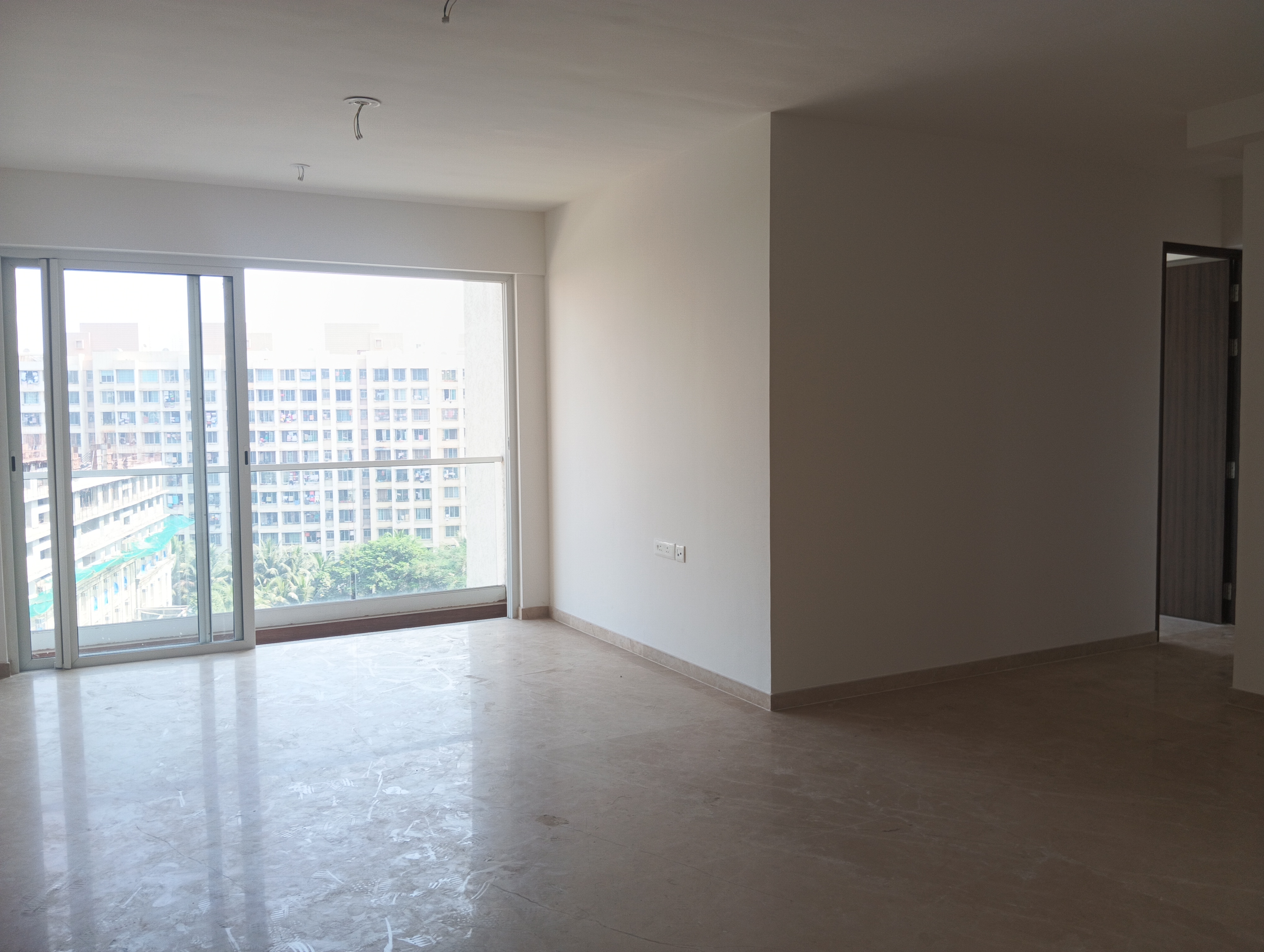 3.5 BHK Apartment For Rent in Embassy One Thane