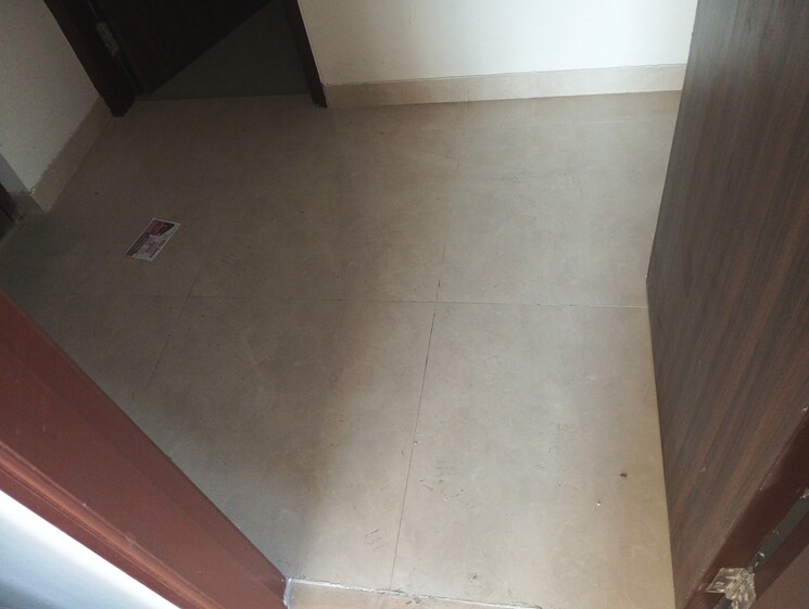 Room, embassy-one-thane 3.5 Bedroom 1200 Sq.Ft. Apartment In Panch Pakhadi Thane 9482413