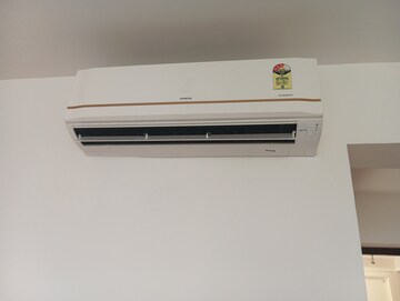 Furnished Amenities in 3.5 BHK Apartment at Embassy One Thane, Panch Pakhadi – for Rent