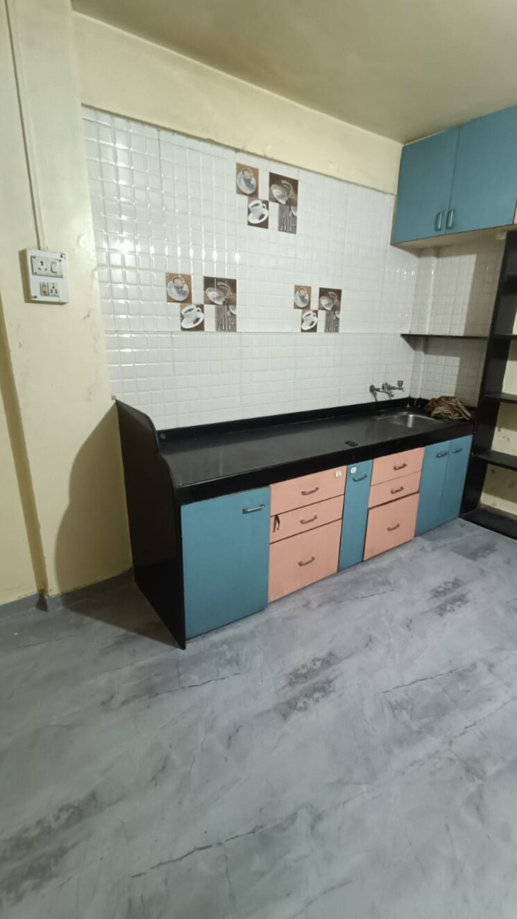 Kitchen, shri-siddhi 1.5 Bedroom 500 Sq.Ft. Apartment In Katraj Pune 9482386